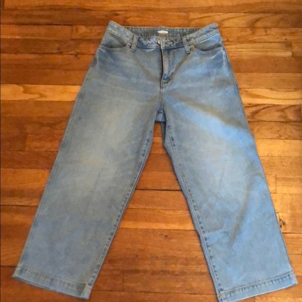 Wide leg jeans - never worn